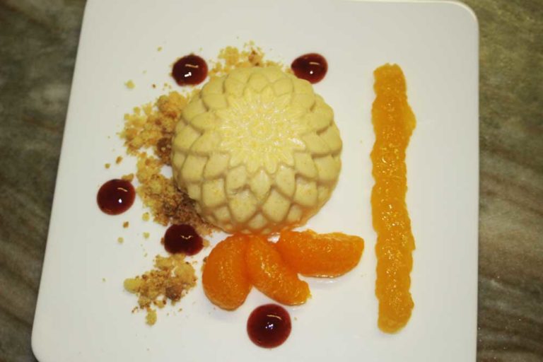 Desert with naartjie